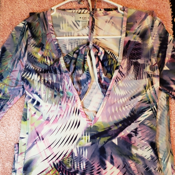 Large Multicolor Dress - Picture 2 of 3